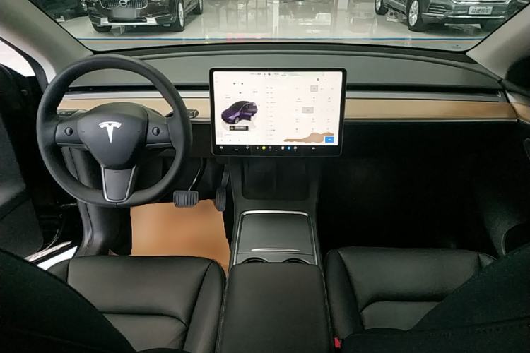 Used Tesla Model Y 2022 Rear-Wheel-Drive Version Center Console