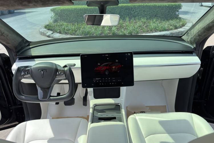 Used Tesla Model Y 2022 Revised Version Rear-Wheel Drive Center Console