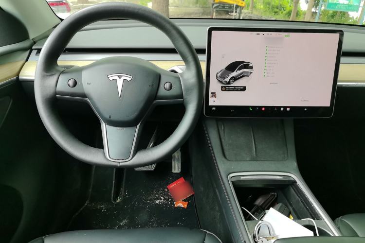 Used Tesla Model Y 2022 Revised Version Rear-Wheel Drive Center Console