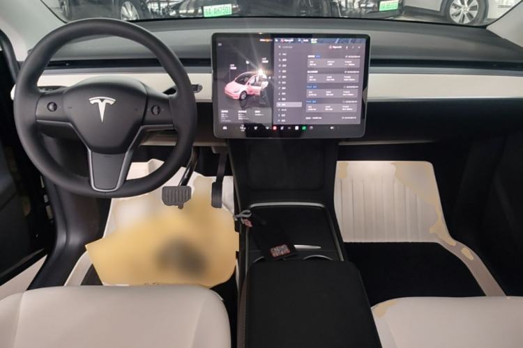 Used Tesla Model Y 2022 Revised Version Rear-Wheel Drive Center Console
