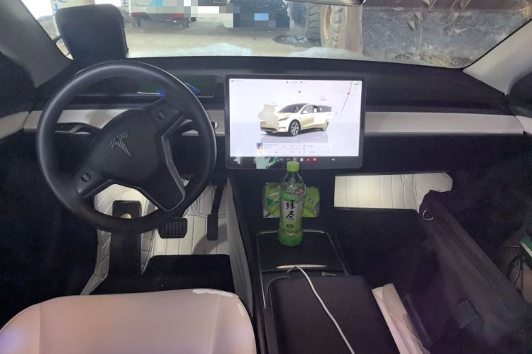 Used Tesla Model Y 2022 Revised Version Rear-Wheel Drive Center Console
