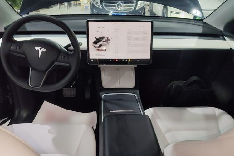 Used Tesla Model Y 2022 Revised Version Rear-Wheel Drive Center Console