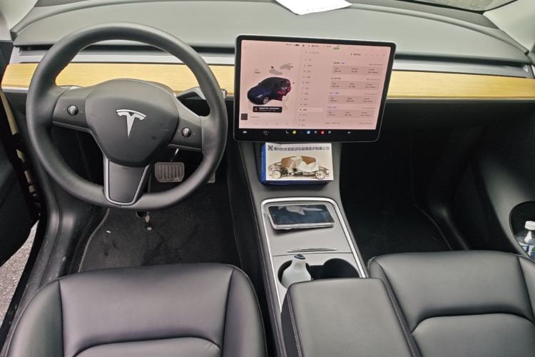 Used Tesla Model Y 2022 Revised Version Rear-Wheel Drive Center Console
