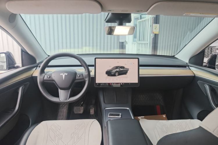 Used Tesla Model Y 2022 Revised Version Rear-Wheel Drive Center Console