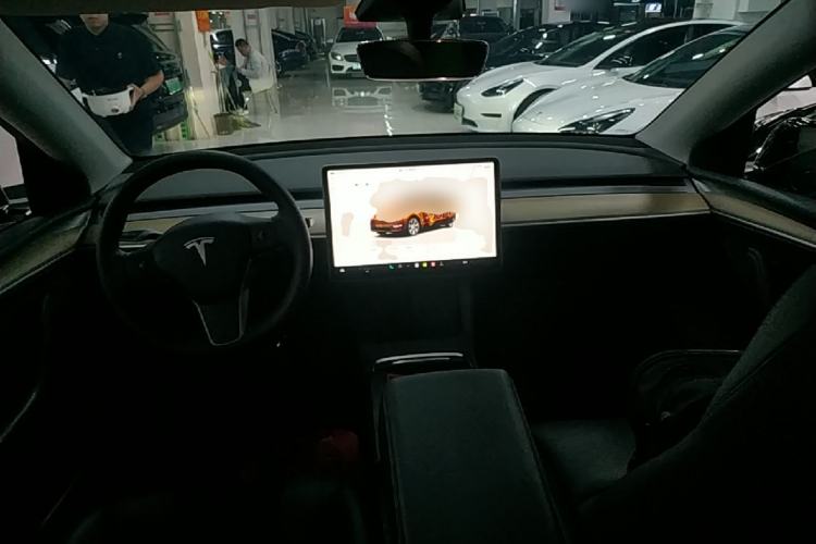Used Tesla Model Y 2022 Revised Version Rear-Wheel Drive Center Console
