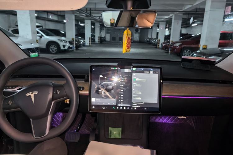 Used Tesla Model Y 2022 Rear-Wheel-Drive Version Center Console