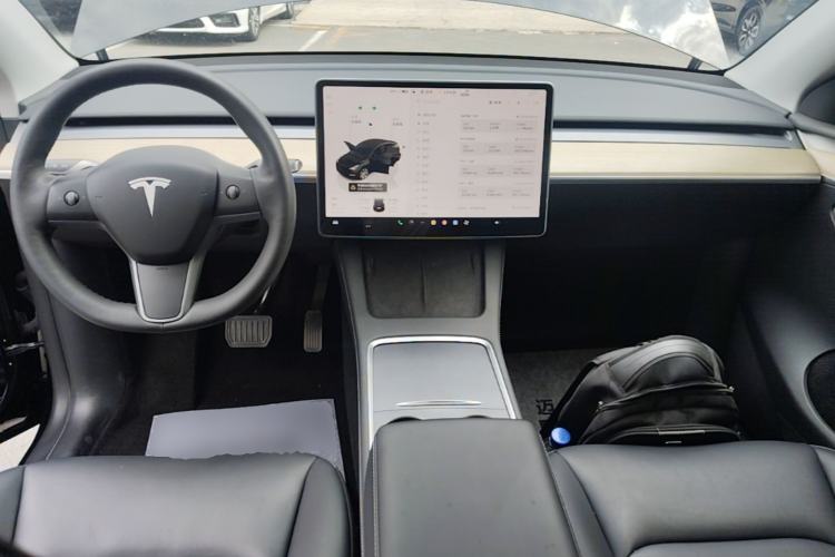 Used Tesla Model Y 2022 Rear-Wheel-Drive Version Center Console