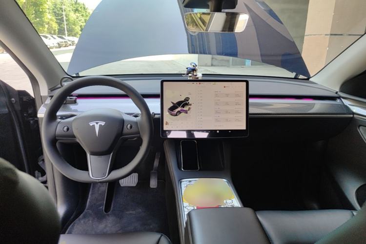 Used Tesla Model Y 2022 Revised Version Rear-Wheel Drive Center Console