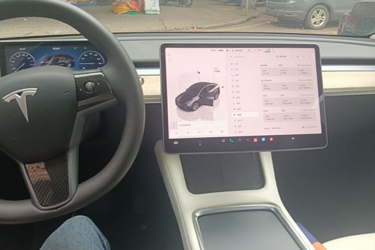 Used Tesla Model Y 2022 Rear-Wheel-Drive Version Center Console