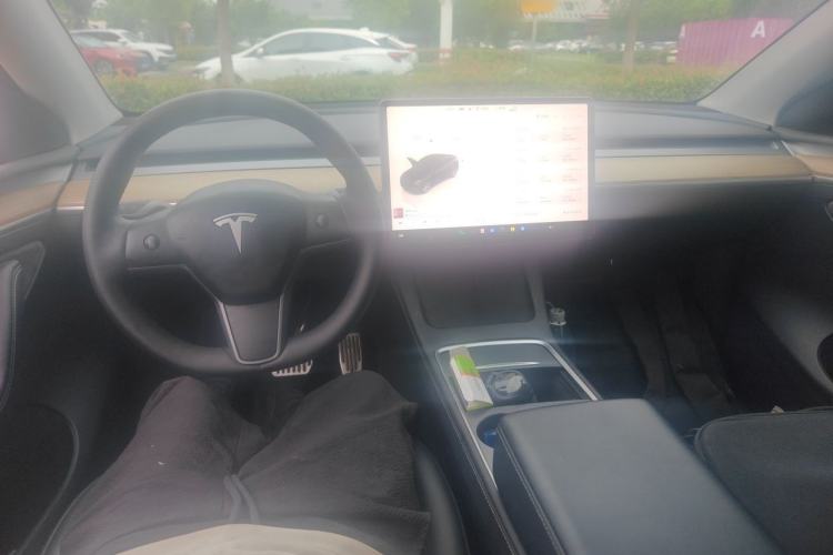 Used Tesla Model Y 2022 Revised Version Rear-Wheel Drive Center Console