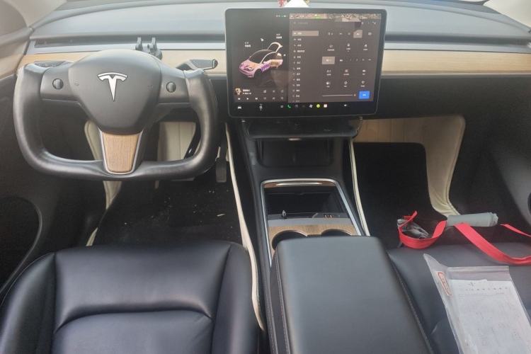 Used Tesla Model Y 2022 Rear-Wheel-Drive Version Center Console
