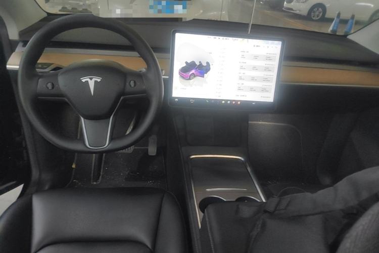 Used Tesla Model Y 2022 Rear-Wheel-Drive Version Center Console