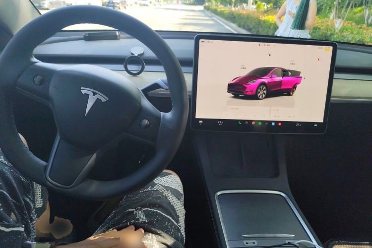 Used Tesla Model Y 2022 Revised Version Rear-Wheel Drive Center Console