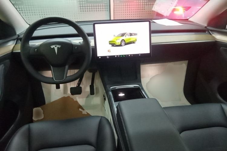 Used Tesla Model Y 2022 Revised Version Rear-Wheel Drive Center Console