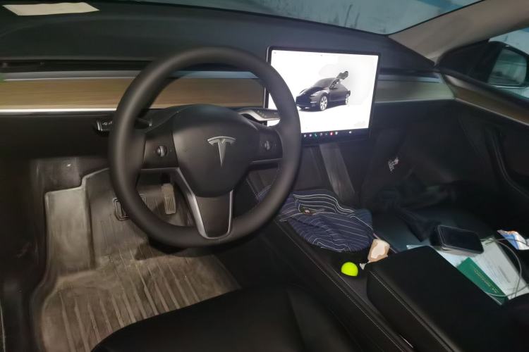 Used Tesla Model Y 2022 Revised Version Rear-Wheel Drive Center Console