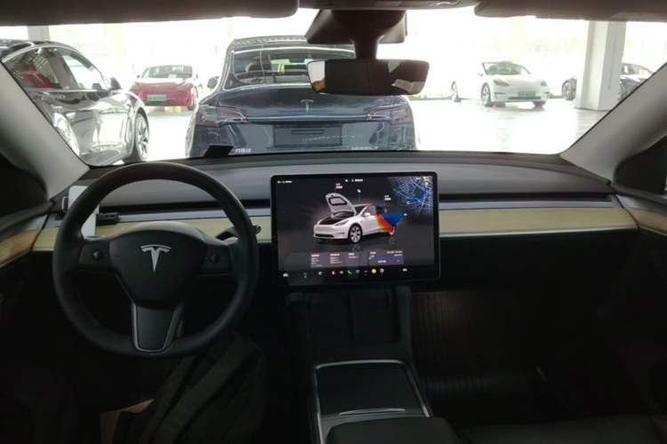 Used Tesla Model Y 2022 Revised Version Rear-Wheel Drive Center Console