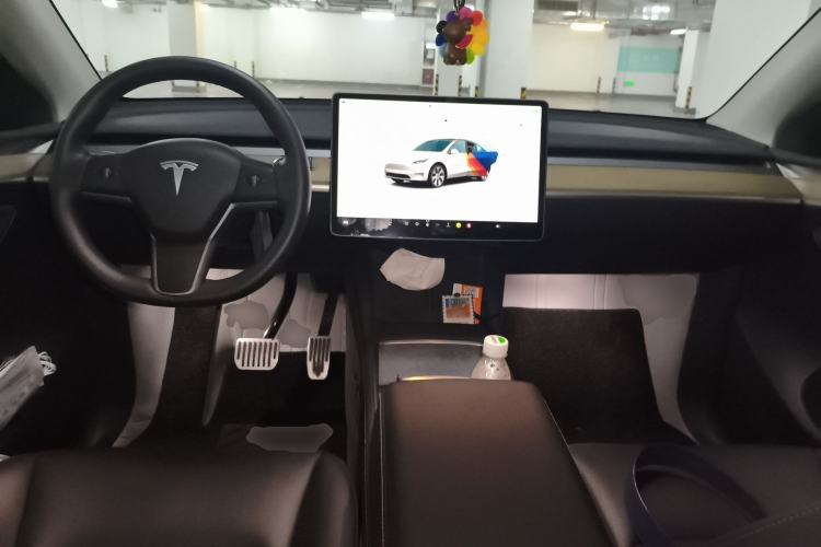 Used Tesla Model Y 2022 Rear-Wheel-Drive Version Center Console