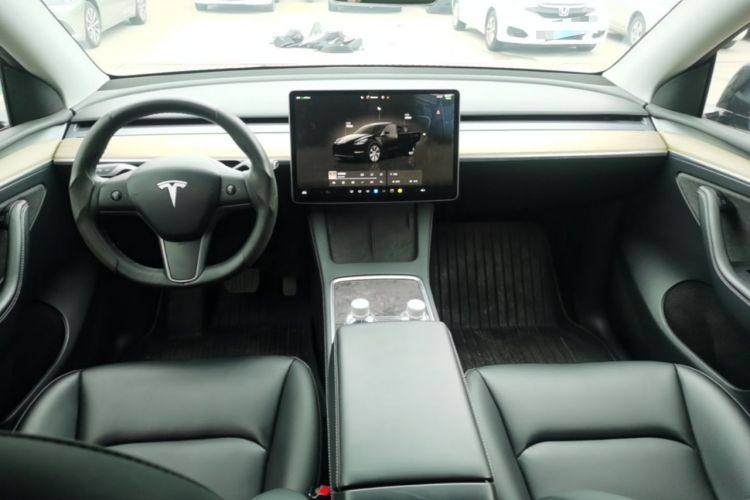 Used Tesla Model Y 2022 Revised Version Rear-Wheel Drive Center Console