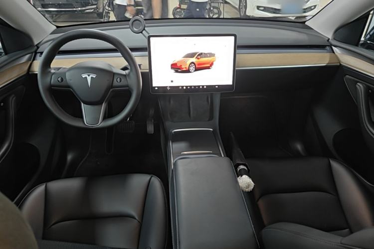 Used Tesla Model Y 2022 Rear-Wheel-Drive Version Center Console