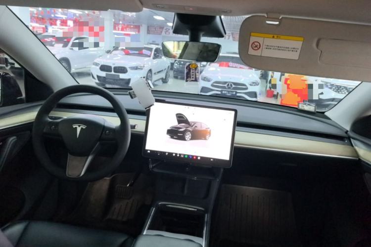 Used Tesla Model Y 2022 Revised Version Rear-Wheel Drive Center Console