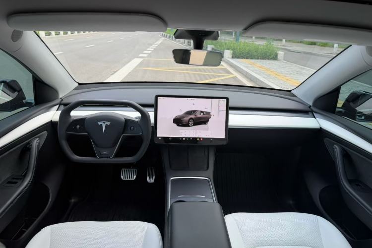 Used Tesla Model Y 2022 Revised Version Rear-Wheel Drive Center Console