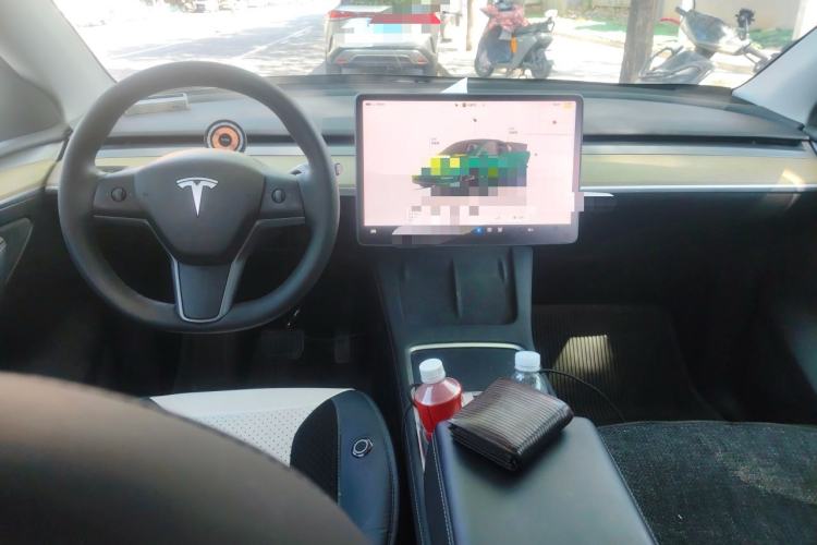 Used Tesla Model Y 2022 Revised Version Rear-Wheel Drive Center Console