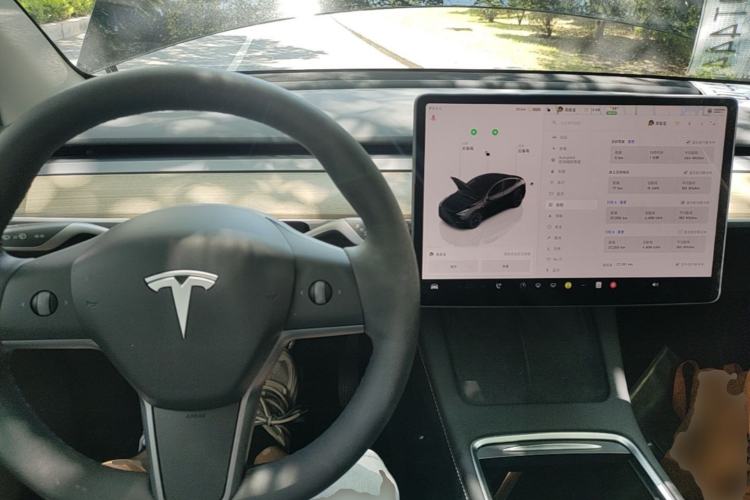 Used Tesla Model Y 2022 Rear-Wheel-Drive Version Center Console
