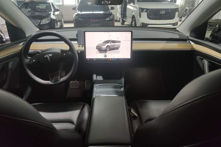 Used Tesla Model Y 2022 Revised Version Rear-Wheel Drive Center Console