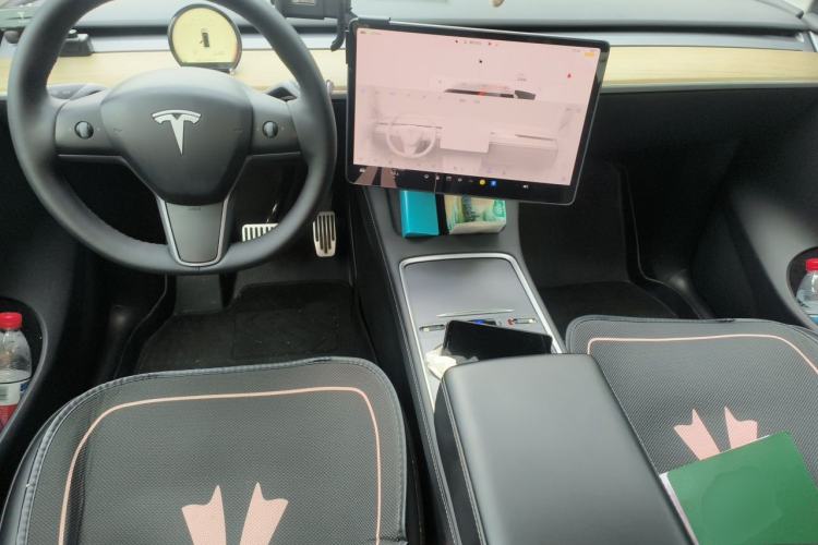 Used Tesla Model Y 2022 Revised Version Rear-Wheel Drive Center Console