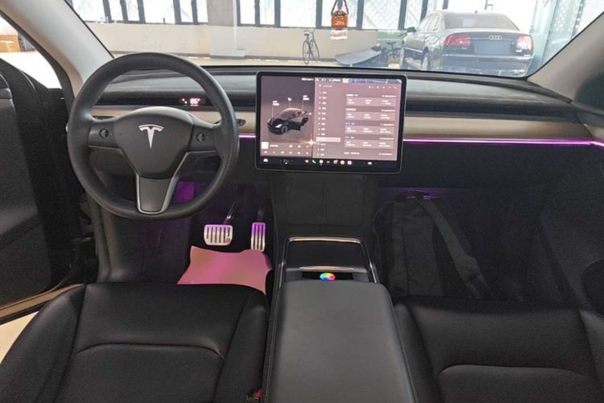 Used Tesla Model Y 2022 Performance High-Performance All-Wheel-Drive Version Center Console