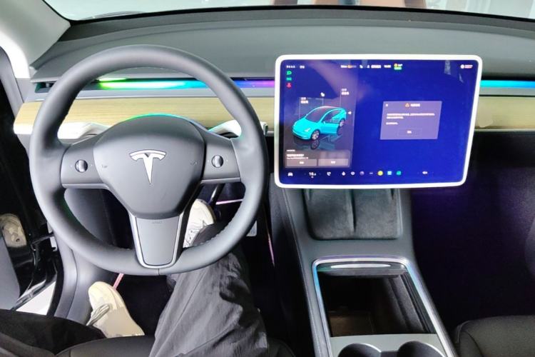Used Tesla Model Y 2022 Revised Version Rear-Wheel Drive Center Console