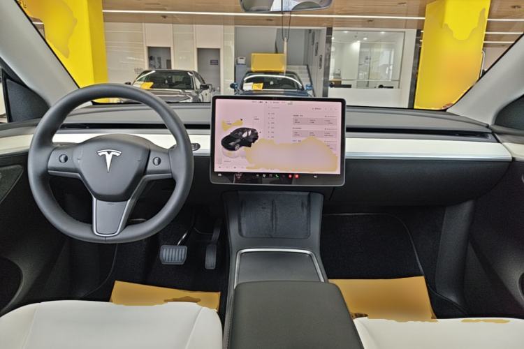 Used Tesla Model Y 2022 Revised Version Rear-Wheel Drive Center Console