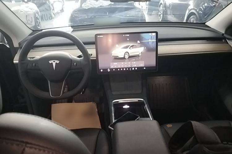 Used Tesla Model Y 2022 Revised Version Rear-Wheel Drive Center Console