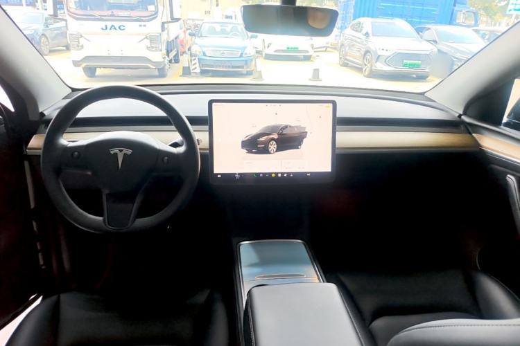 Used Tesla Model Y 2022 Revised Version Rear-Wheel Drive Center Console