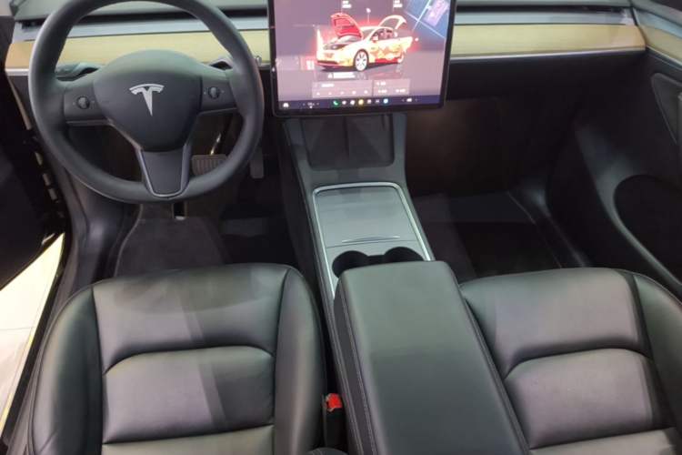 Used Tesla Model Y 2022 Revised Version Rear-Wheel Drive Center Console