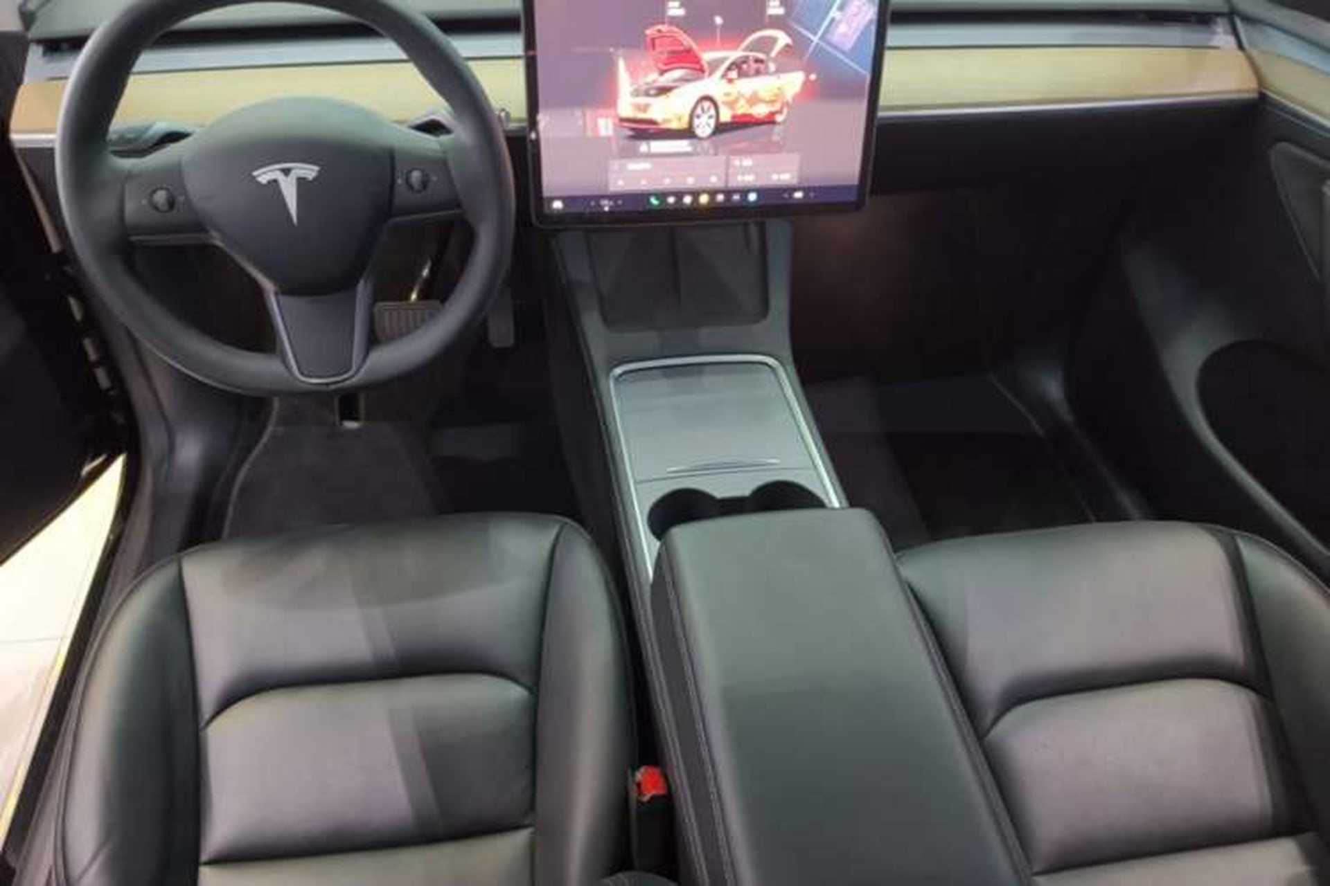 Used Tesla Model Y 2022 Revised Version Rear-Wheel Drive Center Console