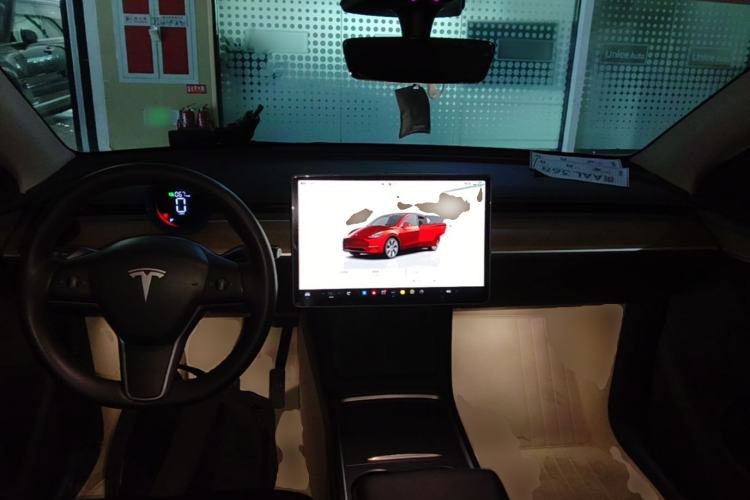 Used Tesla Model Y 2022 Rear-Wheel-Drive Version Center Console