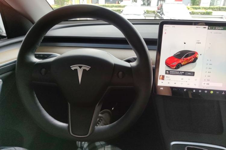 Used Tesla Model Y 2022 Rear-Wheel-Drive Version Center Console
