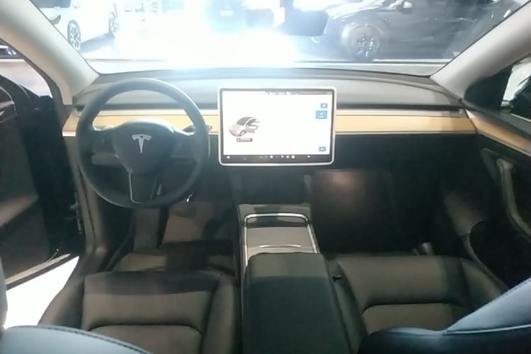 Used Tesla Model Y 2022 Revised Version Rear-Wheel Drive Center Console