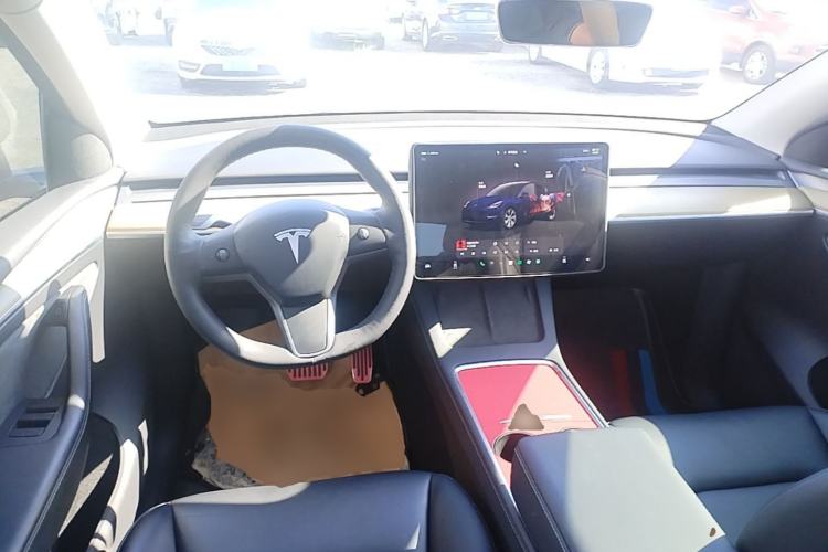 Used Tesla Model Y 2022 Revised Version Rear-Wheel Drive Center Console