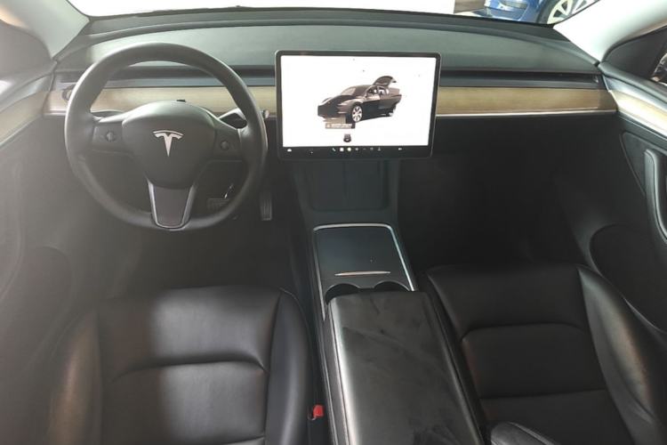 Used Tesla Model Y 2022 Rear-Wheel-Drive Version Center Console