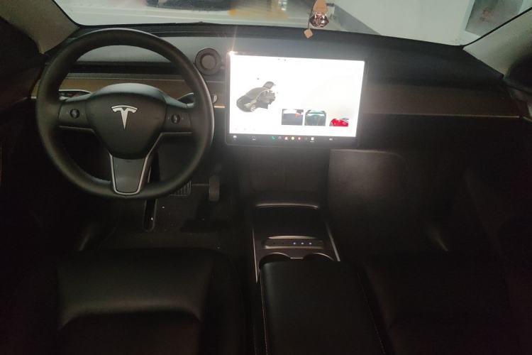Used Tesla Model Y 2022 Revised Version Rear-Wheel Drive Center Console