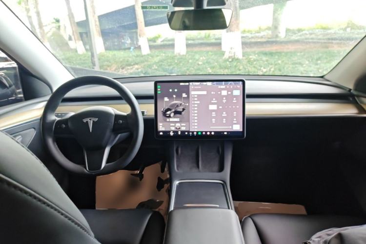 Used Tesla Model Y 2022 Revised Version Rear-Wheel Drive Center Console