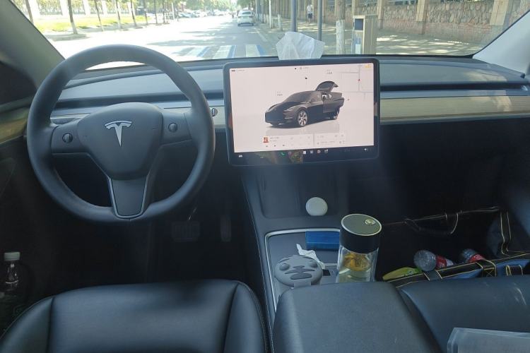 Used Tesla Model Y 2022 Revised Version Rear-Wheel Drive Center Console