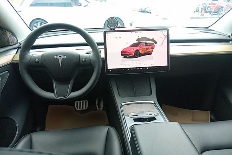 Used Tesla Model Y 2022 Rear-Wheel-Drive Version Center Console