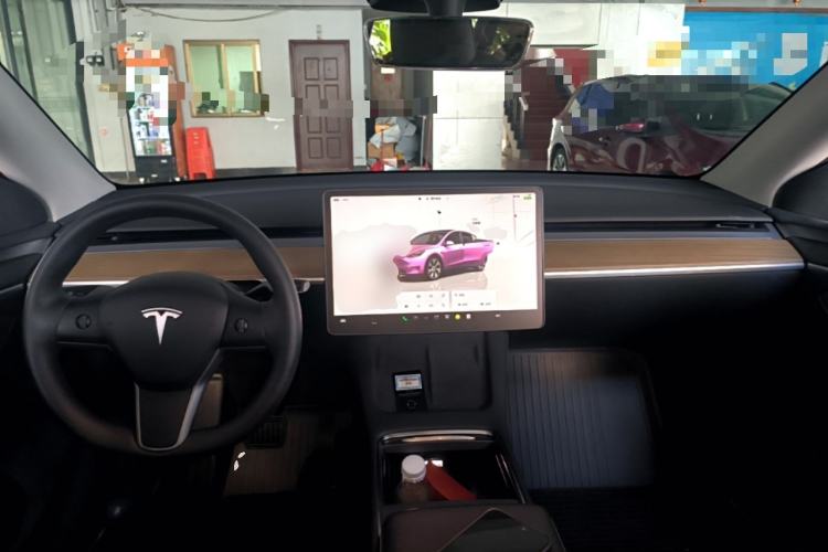 Used Tesla Model Y 2022 Rear-Wheel-Drive Version Center Console