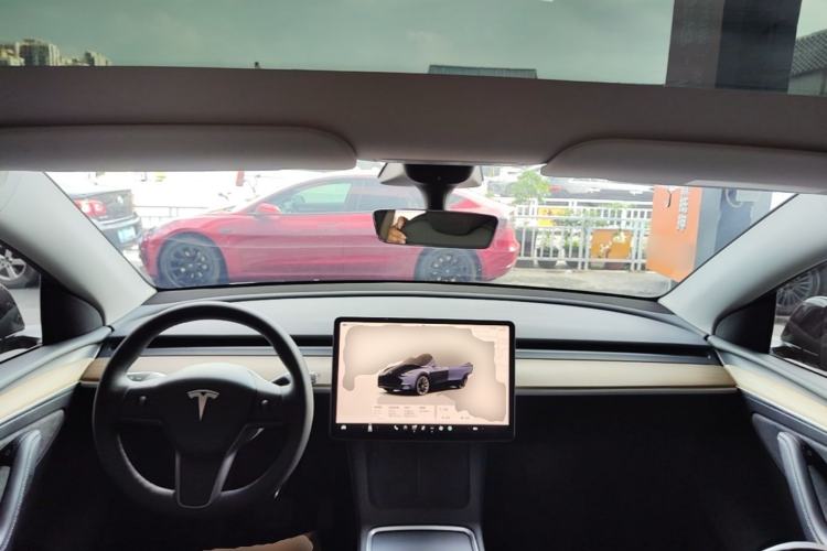 Used Tesla Model Y 2022 Rear-Wheel-Drive Version Center Console