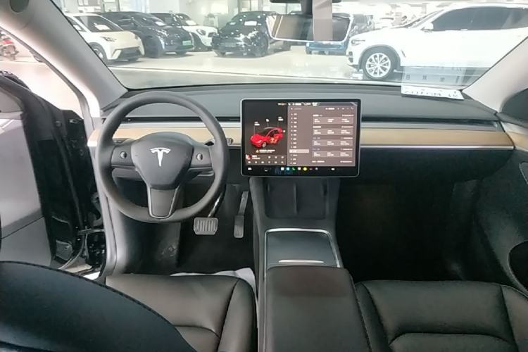 Used Tesla Model Y 2022 Revised Version Rear-Wheel Drive Center Console