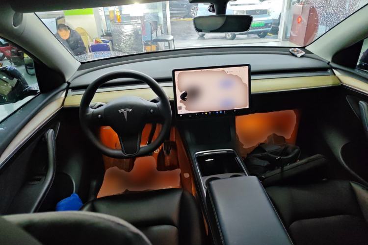 Used Tesla Model Y 2022 Rear-Wheel-Drive Version Center Console