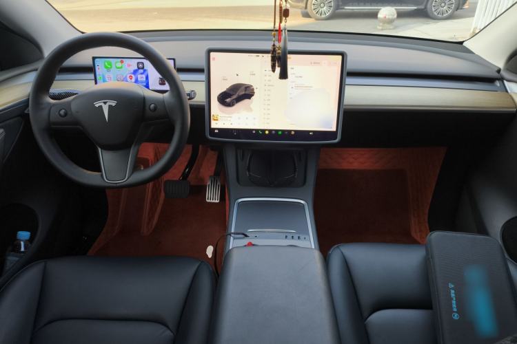 Used Tesla Model Y 2022 Revised Version Rear-Wheel Drive Center Console